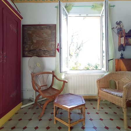La Bastide De Boisset Bed & Breakfast Argilliers Екстериор снимка