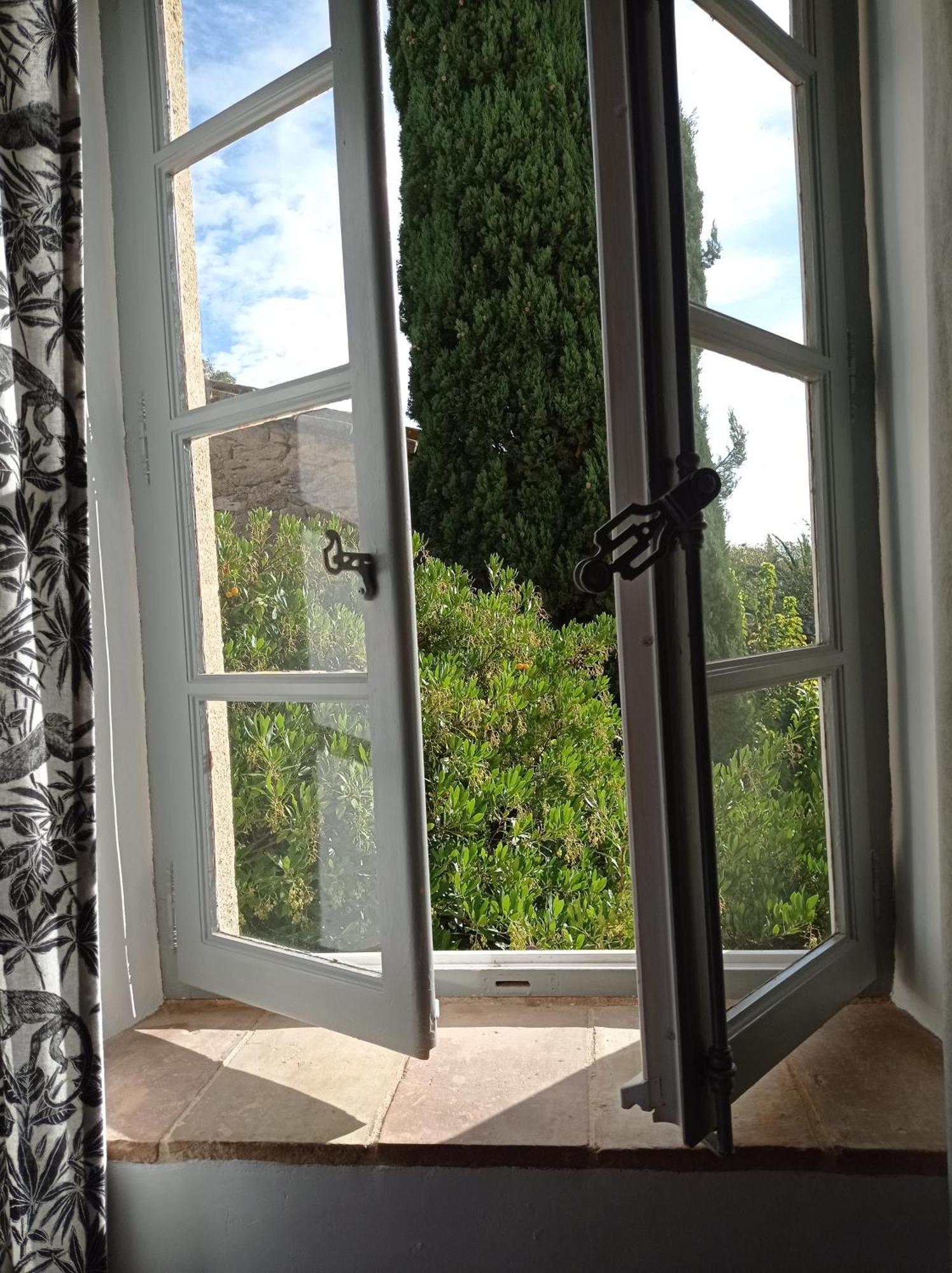 La Bastide De Boisset Bed & Breakfast Argilliers Екстериор снимка